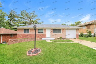 8787 Boyce Pl in Jennings, MO - Building Photo