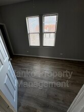 7314 S Kenwood Ave in Chicago, IL - Building Photo - Building Photo