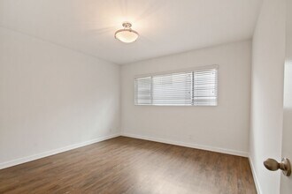 1043 5th St, Unit 03 in Santa Monica, CA - Building Photo - Building Photo