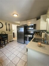 103 Alps Dr in East Hartford, CT - Building Photo - Building Photo