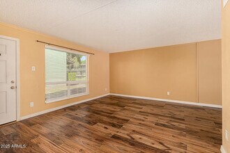 7141 N 16th St in Phoenix, AZ - Building Photo - Building Photo