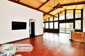 19606 Fish Hill Ln in Redding, CA - Building Photo - Building Photo