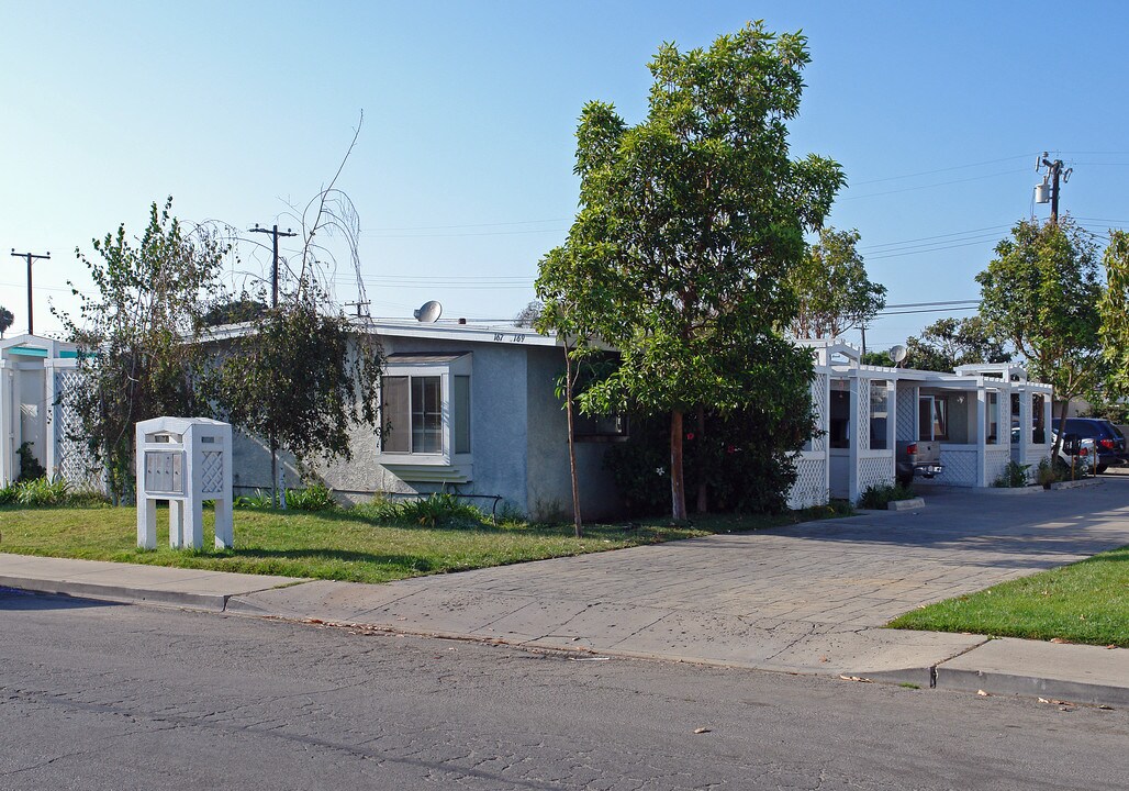 167-169 Ann St in Port Hueneme, CA - Foto de edificio