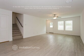 7116 Landings Edge Rd in Fort Worth, TX - Foto de edificio - Building Photo