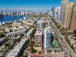 17555 Atlantic Blvd in Sunny Isles Beach, FL - Building Photo - Building Photo