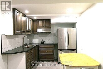 4 Hepatica St in Toronto, ON - Building Photo - Building Photo