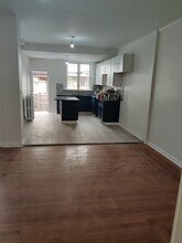 6528 Limekiln Pike in Philadelphia, PA - Building Photo - Building Photo