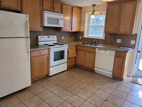 1225 Caln Meetinghouse Rd in Coatesville, PA - Building Photo - Building Photo