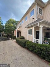 245 Amal Dr SW, Unit 2004 in Atlanta, GA - Building Photo - Building Photo