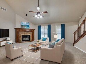 1605 SW 33RD St in Moore, OK - Building Photo - Building Photo