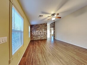 137 S 110th Pl in Mesa, AZ - Foto de edificio - Building Photo