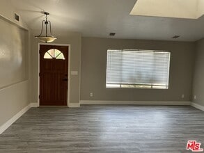 9248 Camphor Tree Ct in Corona, CA - Building Photo - Building Photo