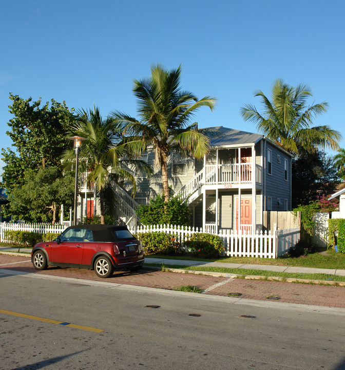 517-519 NE 2nd Ave in Fort Lauderdale, FL - Foto de edificio