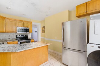 79 Lloyd Ave in Providence, RI - Building Photo - Building Photo