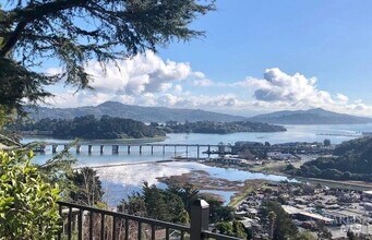 201 Cleveland Ct in Mill Valley, CA - Building Photo - Building Photo