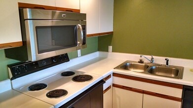 2749 Sullins St in Knoxville, TN - Building Photo - Building Photo