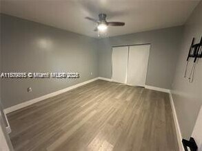 16520 Bridge End Rd in Miami Lakes, FL - Building Photo - Building Photo