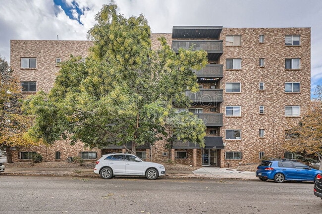 property at 65 N Clarkson St