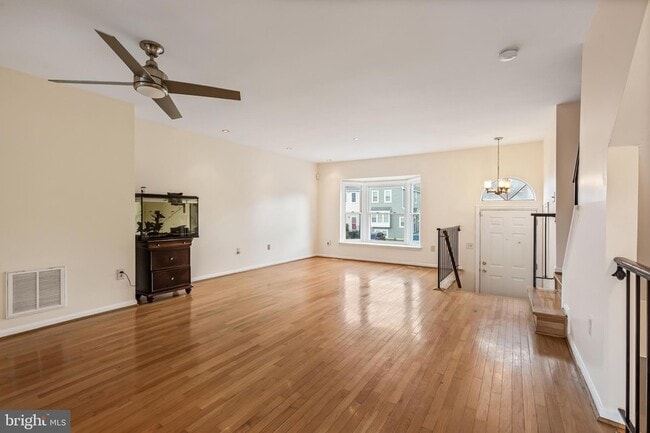 3314 Major Denton Dr in Beltsville, MD - Foto de edificio - Building Photo