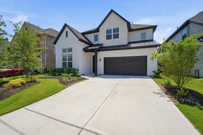 property at 8115 Fenway Hts Dr