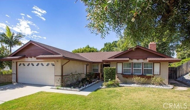 1085 Tamarack Ave