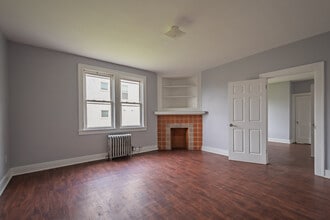 2114 Bedford Ave, Unit 1 in Pittsburgh, PA - Building Photo - Building Photo