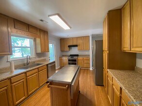 237 Schrimsher Rd in Madison, AL - Building Photo - Building Photo
