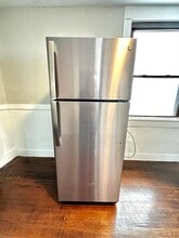 56 Clinton Ave in Holyoke, MA - Building Photo - Building Photo