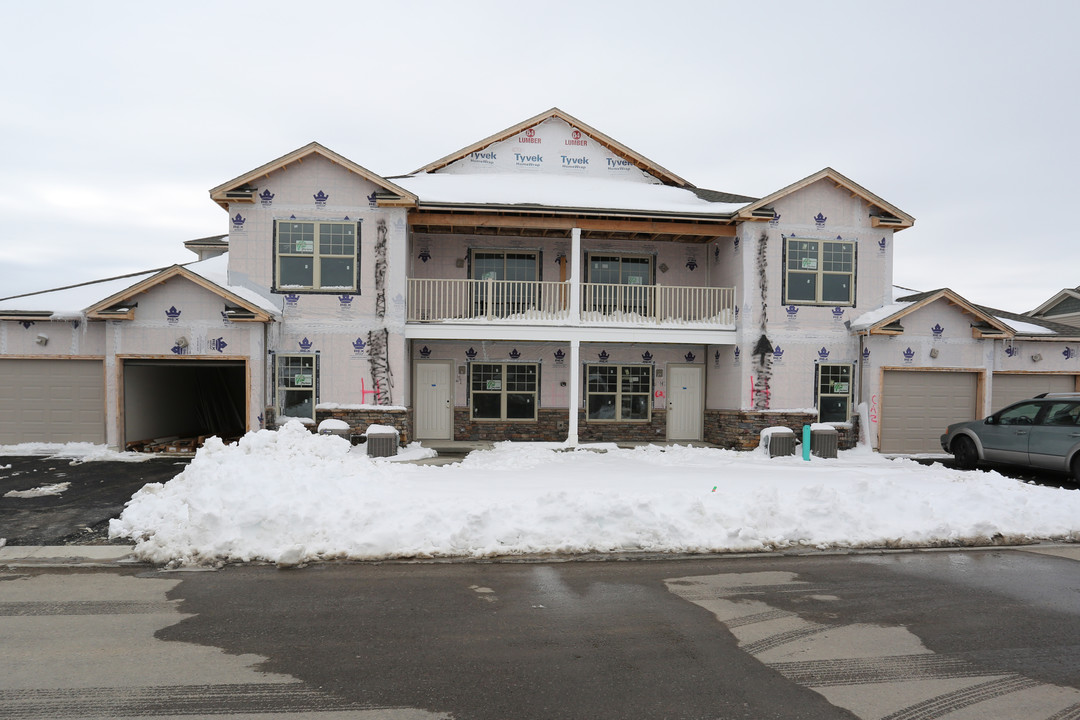 Sherwood Meadows Apartments & Townhomes II in Hamburg, NY - Building Photo