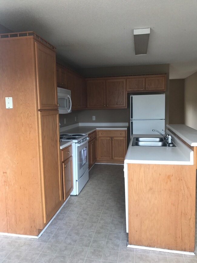 814 King Arthur Dr in Statesboro, GA - Building Photo - Building Photo