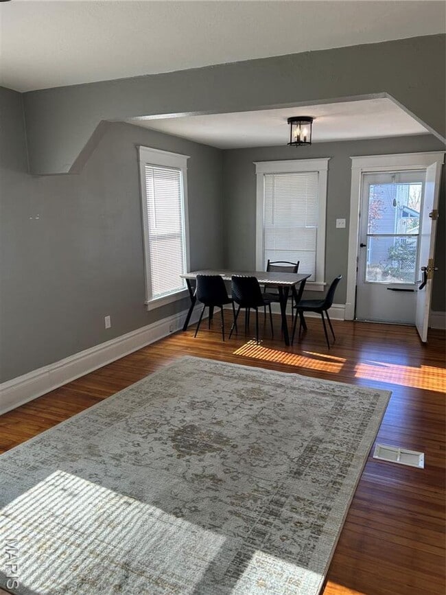 2530 Oakland Ave in Maplewood, MO - Building Photo - Building Photo