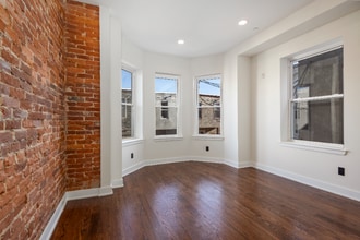 1613 N 33rd St, Unit C in Philadelphia, PA - Building Photo - Building Photo