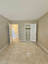 114 Norwich E in West Palm Beach, FL - Building Photo - Building Photo