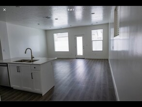 2383 E Capone Ln in Saint George, UT - Building Photo - Building Photo