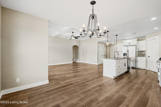 9203 Harvester Pl in Louisville, KY - Building Photo - Building Photo