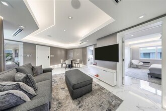 10190 Collins Ave in Bal Harbour, FL - Building Photo - Building Photo