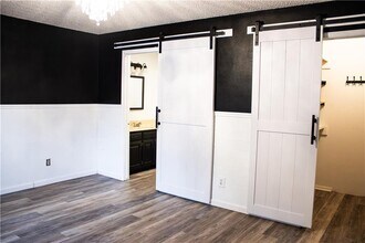 88 Beaver Dr in Holiday Island, AR - Building Photo - Building Photo