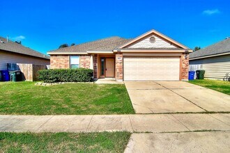 6824 Fox Tail Dr in Corpus Christi, TX - Building Photo - Building Photo