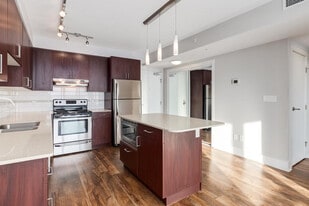 Elata in Calgary, AB - Building Photo