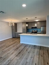 3032 SE Santa Barbara Pl in Cape Coral, FL - Building Photo - Building Photo