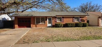 1612 69th St in Lubbock, TX - Building Photo