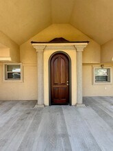 1434 Pine Ave in Weatherford, OK - Foto de edificio - Building Photo