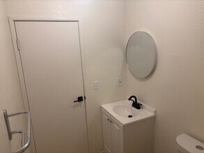 1909 Gregory St, Unit Beautiful Apartment in Las Vegas, NV - Building Photo - Building Photo