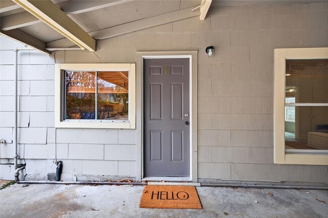 1706 Palma Plaza in Austin, TX - Building Photo - Building Photo