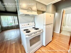 92 Riveredge Pkwy in Berea, OH - Building Photo - Building Photo