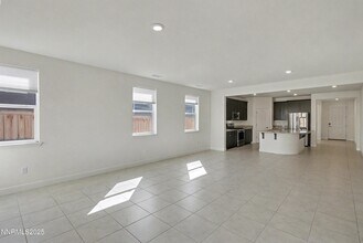 7310 Overture Dr in Reno, NV - Building Photo - Building Photo