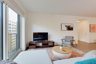 18 10th St, Unit SI FL9-ID278482P in San Francisco, CA - Building Photo - Building Photo