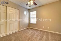 2970 Lakeside Cir photo'