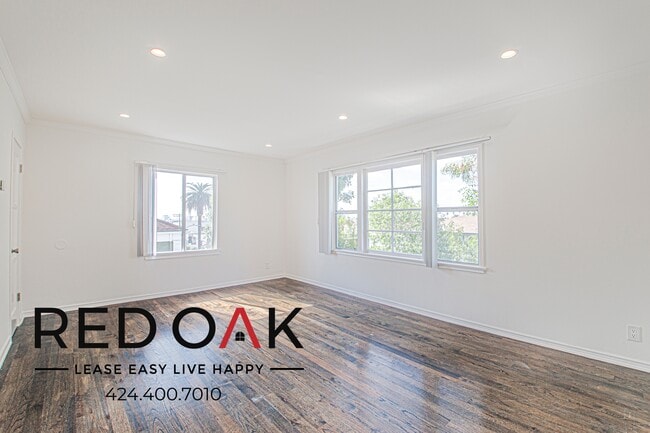 property at 512 Normandie Ave