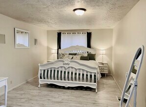 1885 E Jeremy Ct in Murray, UT - Building Photo - Building Photo